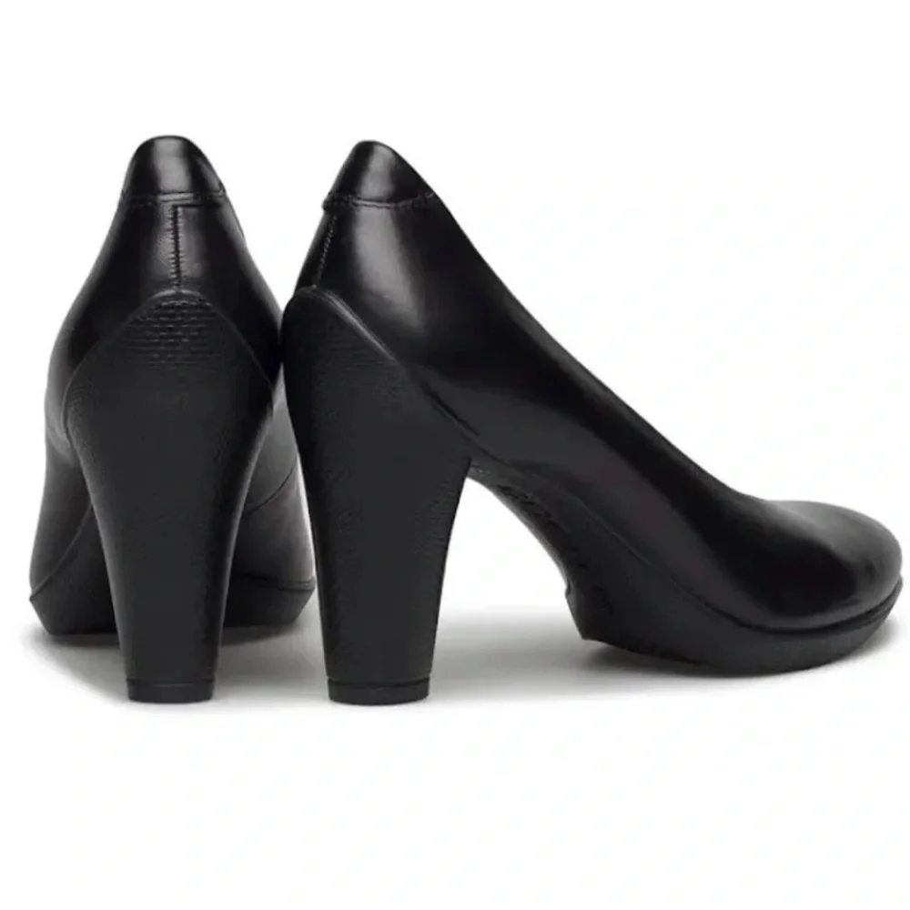 Ecco Sculptured 75 Black Leather Block Heel Pump size 40 US 9-9.5